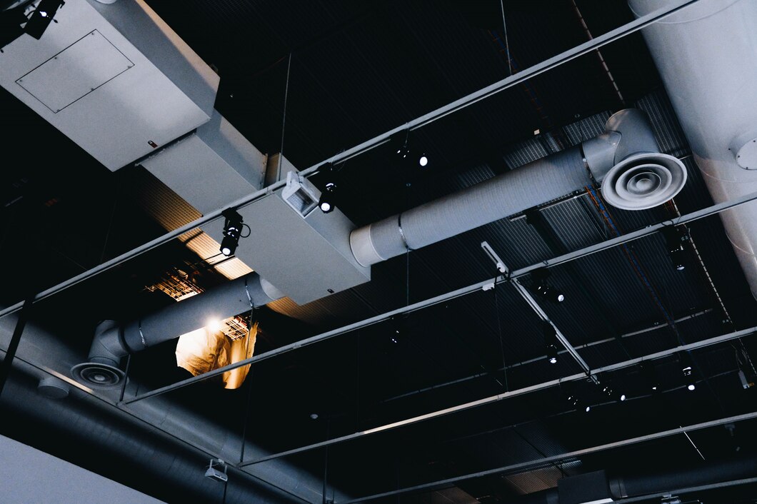 Jak optymalnie wykorzystać systemy filtracji powietrza w budynkach komercyjnych?